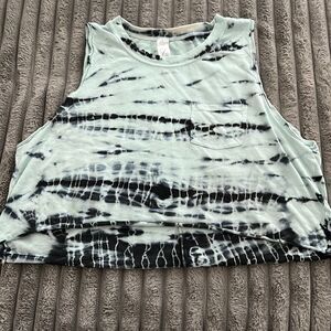 Zella Hi Low Hem Tank